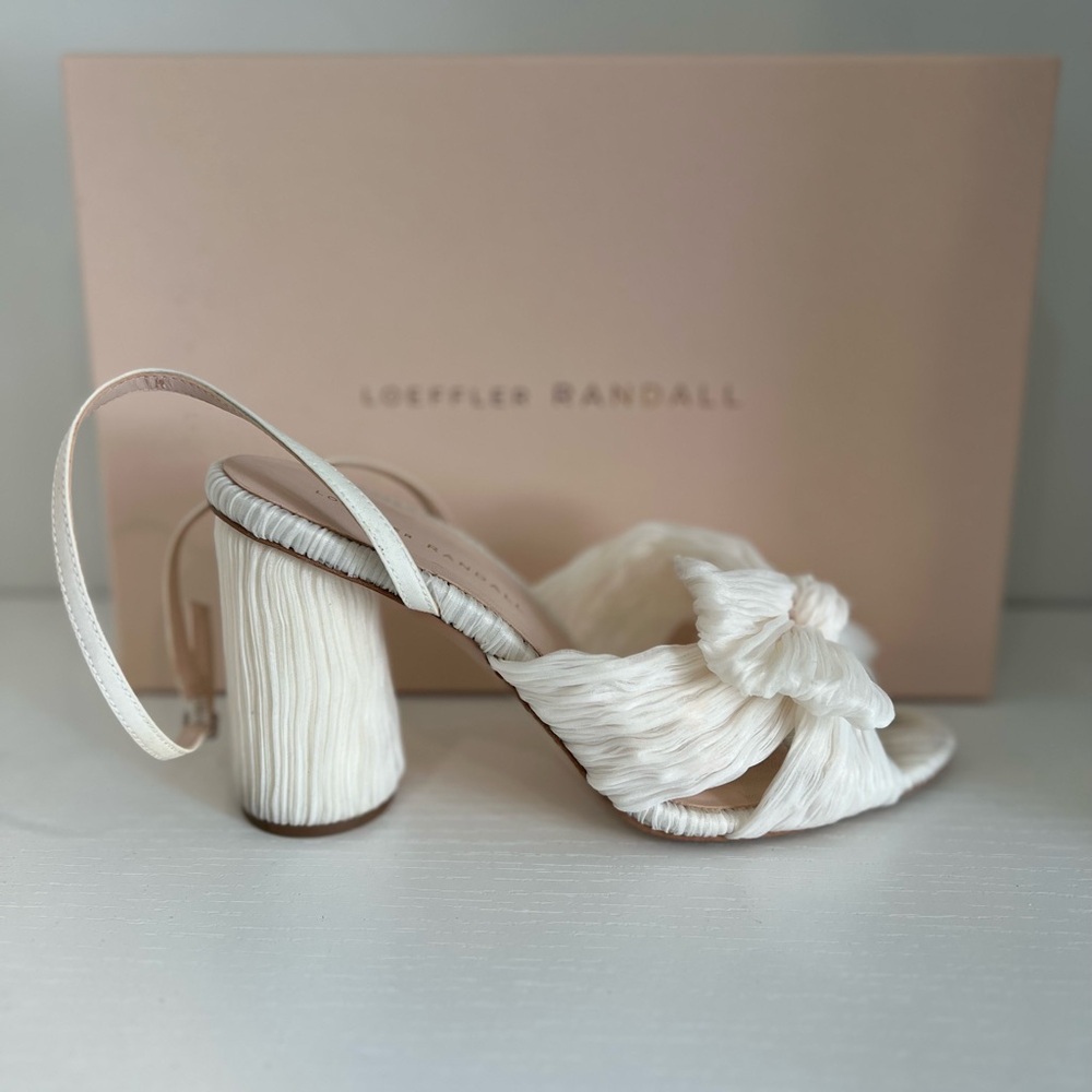 Loeffler Randall Cream Bow Wedge Sandals - Picture 3 of 8